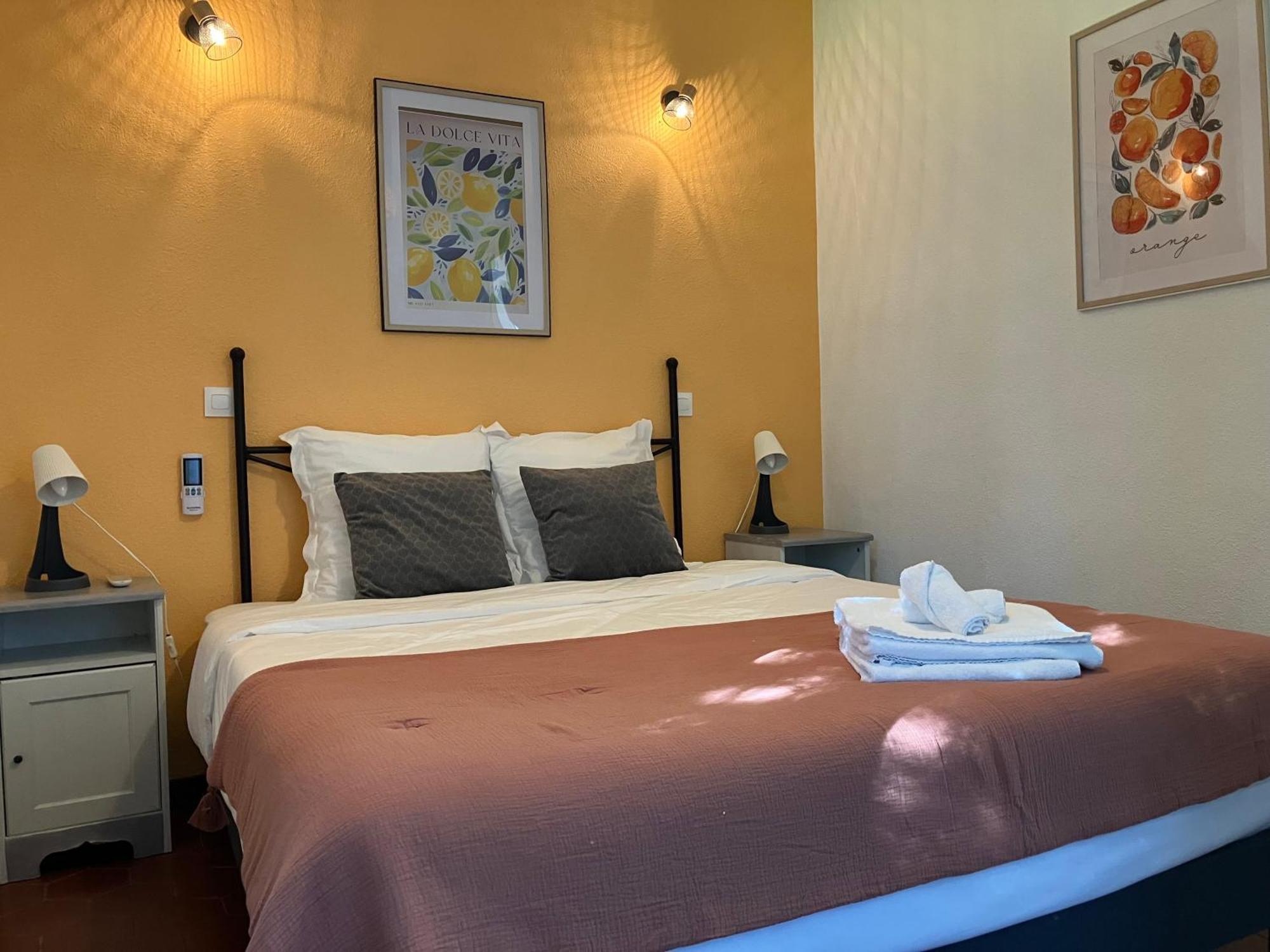 Hotel La Bastide Du Val 3*